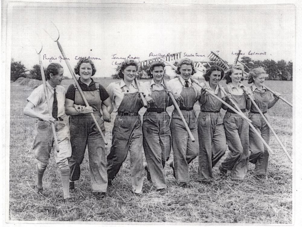 Land girls (with names)
