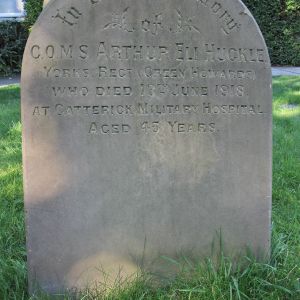 Gravestone of Arthur Huckle in St Giles churchyard