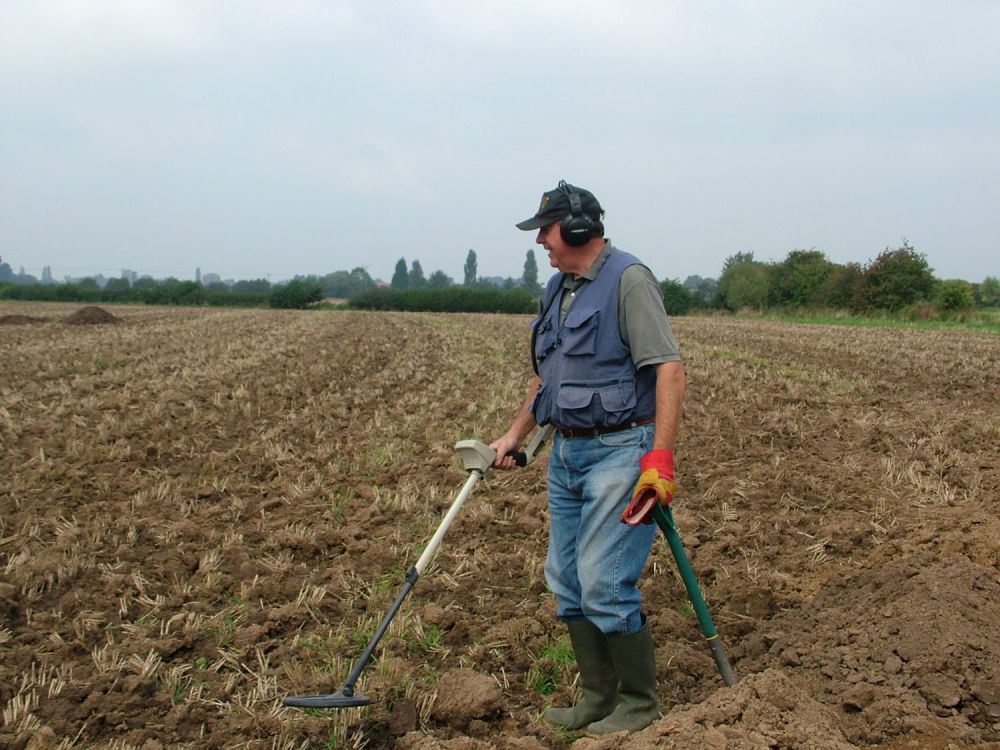 Mike Wright metal-detecting at Knights Templar site