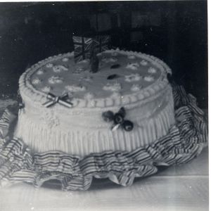 Coronation Cake (round)